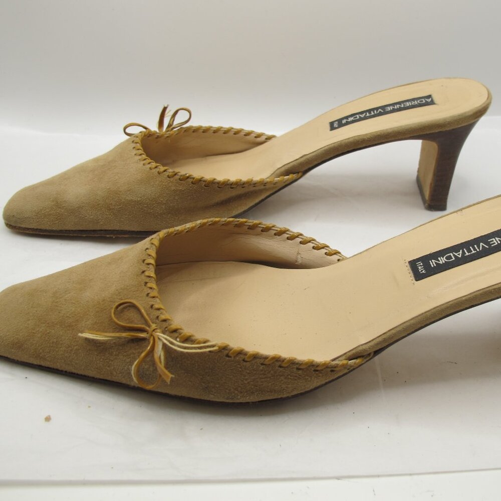 Adrienne Vittadini camel suede heel with leather detail trim 8.5N